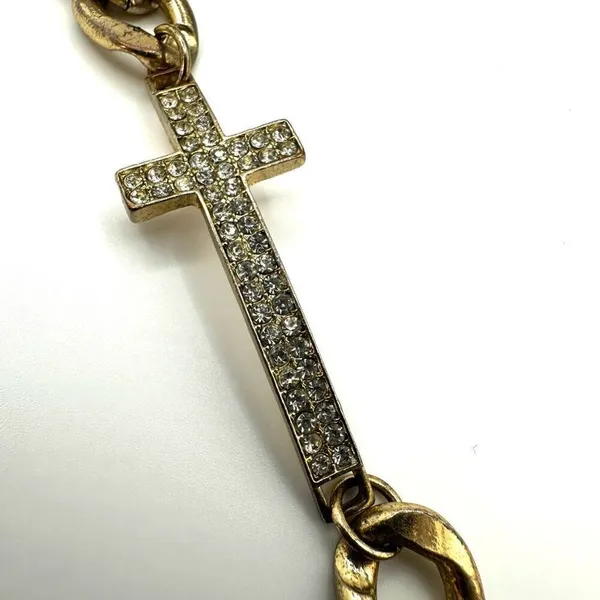Gold tone rhinestone cross link bracelet - Image 7