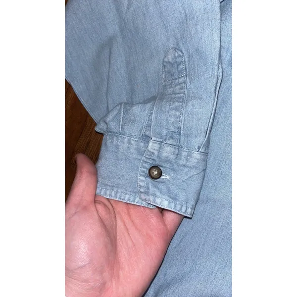 Vintage foxcroft denim/ chambray button with safari embroidery zoo denim animals - Image 5