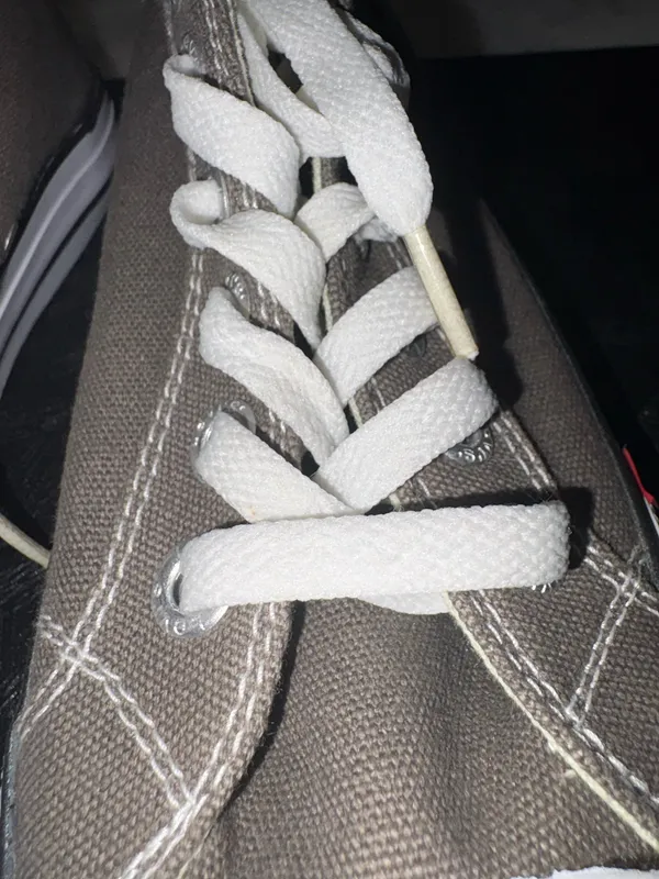 Levis Womens Sneakers Size 81/2 Gray - Image 4