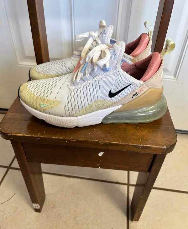 Nike Size 8 Air Max 270 White Sanddrift lace up sneakers. Designed for Running - Image 4