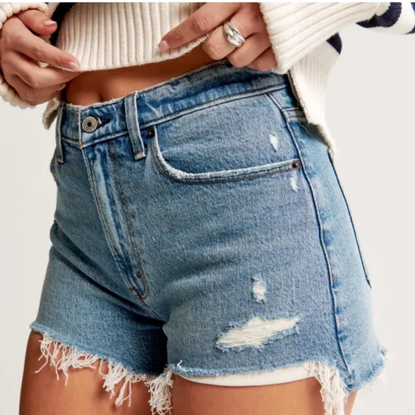 NWT Abercrombie & Fitch Curve Love High‎ Rise Mom Shorts Blue Size 22 Plus - Image 2