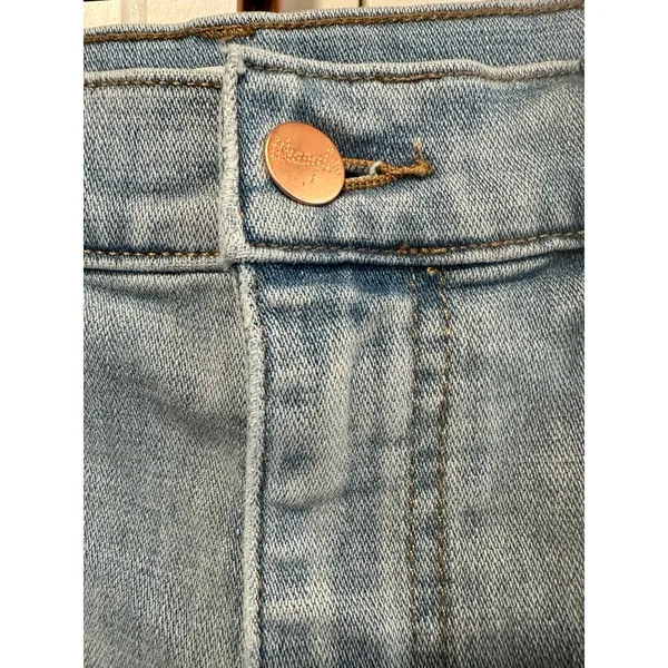 Wrangler Jean women’s 28 Jean short 3” inseam western cowgirl casual - Image 2