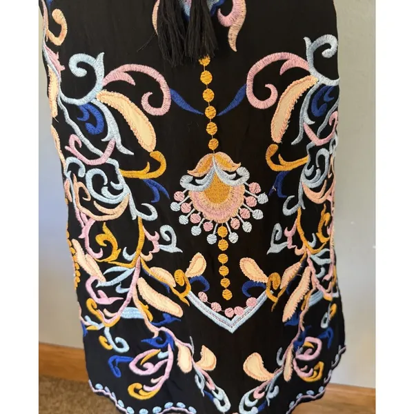 Skies Are Blue Dress Size Small Black Embroidered Shift Boho‎ Floral Feminine - Image 6