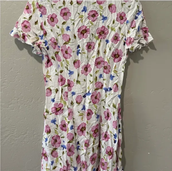 Forever 21 White Floral Short Sleeve Dress - Image 8