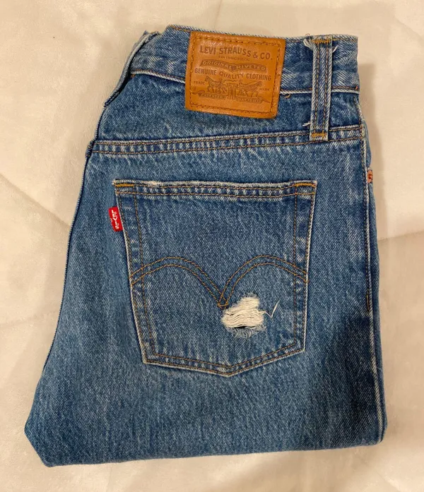 Levi's Distressed Mom Straight Jeans - Image 5