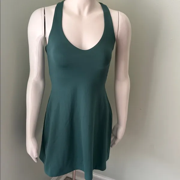 Girlfriend Collective Lola V-Neck Racerback Athletic Tennis Dress, Olympus Green - Image 9