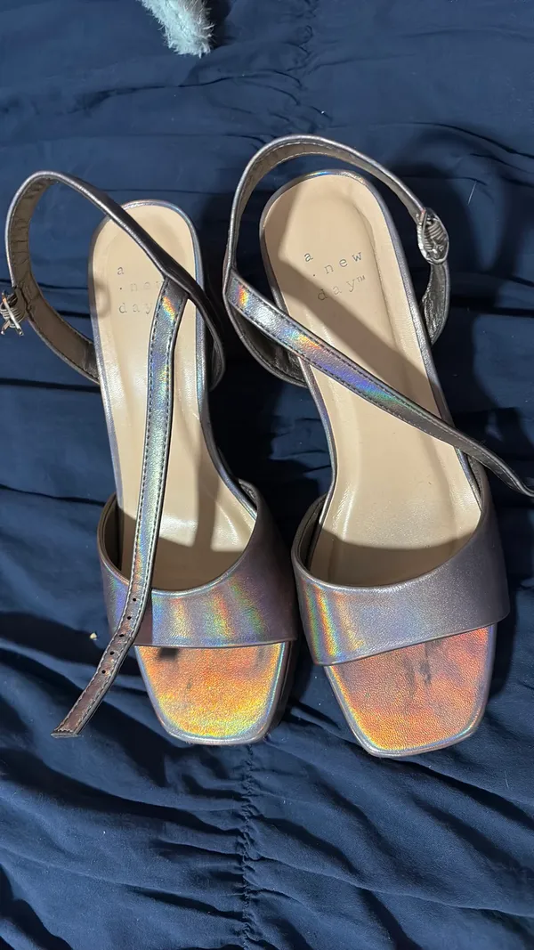 Holographic Heels A New Day - Image 4