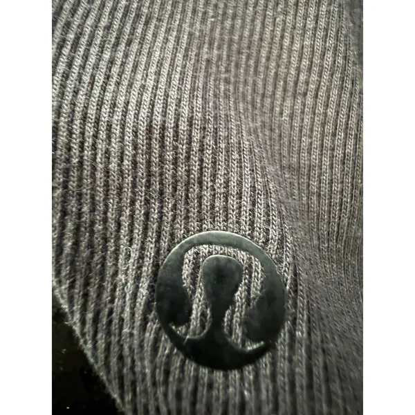 Lululemon Black Ribbed Racerback Tank‎ Top Cutout Detail Athletic Women's - Image 4