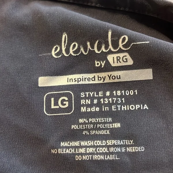 Elevate by IRG Women’s Pewter Gray V Neck Scrub Top Large‎ - Image 7