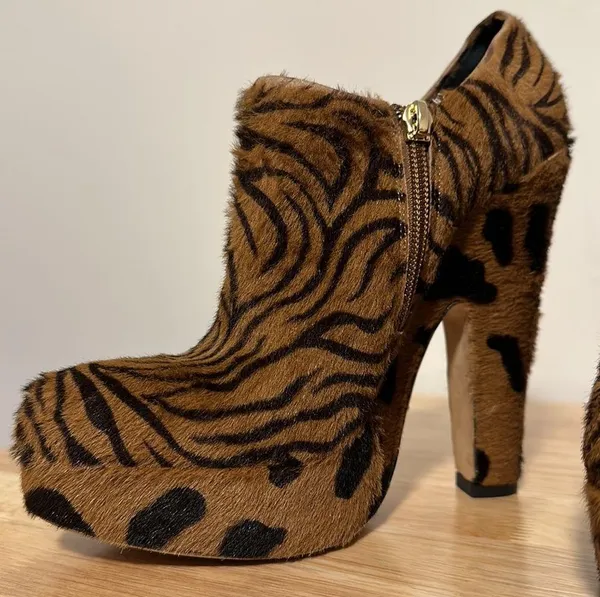 Jerome C. Rousseau $895 calf hair leather box heel ankle boots - Image 2
