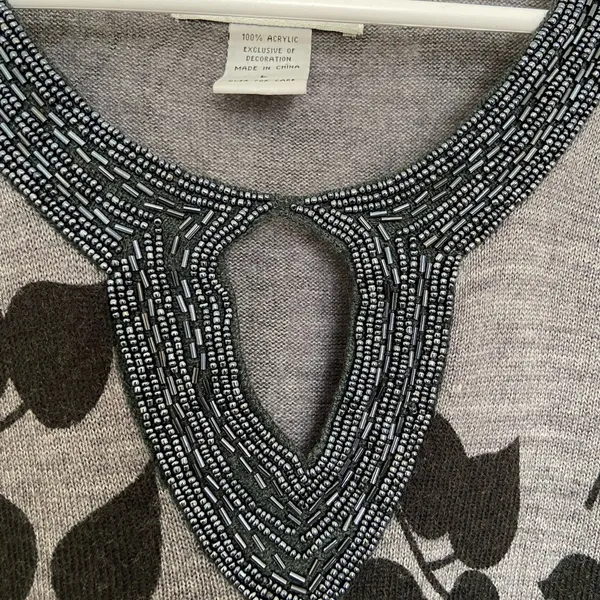 EUC | Vintage C.D. petites women’s floral beaded neck acrylic‎ sweater large - Image 3