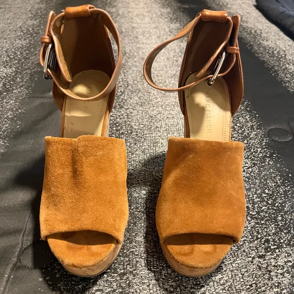 Womens 6.5 Marc Fisher Hadeya Open Toe Cork 4.5" Wedge Sandal - Image 6