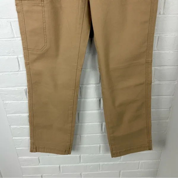NWT L.L.Bean Favorite Fit Tan Cargo Pants Size 6 Petite - Image 10