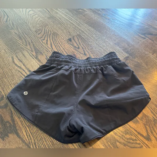 lululemon athletica Choose a Side Reversible Black /grey Women's Athletic Shorts - Image 2