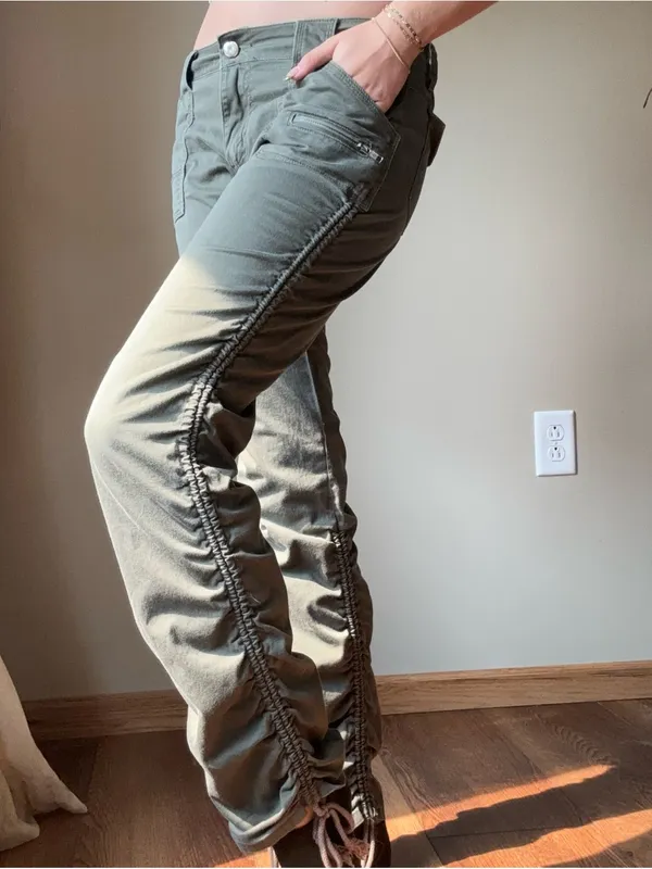 Rave Green Ruched Cargo Pants Size 6 - Image 6
