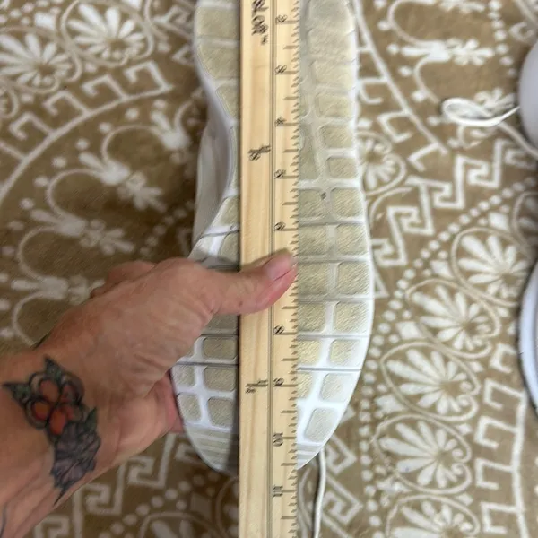Nike White Athletic Shoes - Image 11