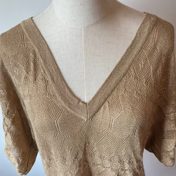 Motherhood Cream Tan Boxy 3/4 Sleeve Blouse - Image 4