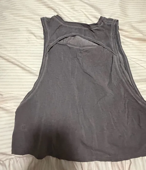 Lululemon Tank Top Loose Fit - Image 2
