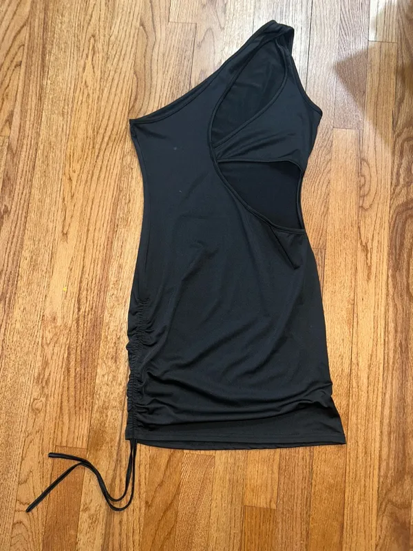 Sexy Black One-Shoulder Cutout Bodycon Mini Dress W/ Ruched Side size 6 - Image 4