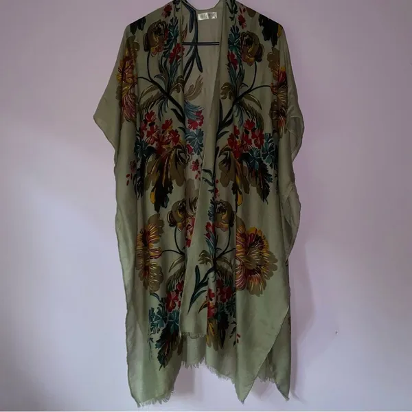 Tan Boho Floral Ruana Longline Shawl Lightweight Wrap - Image 3