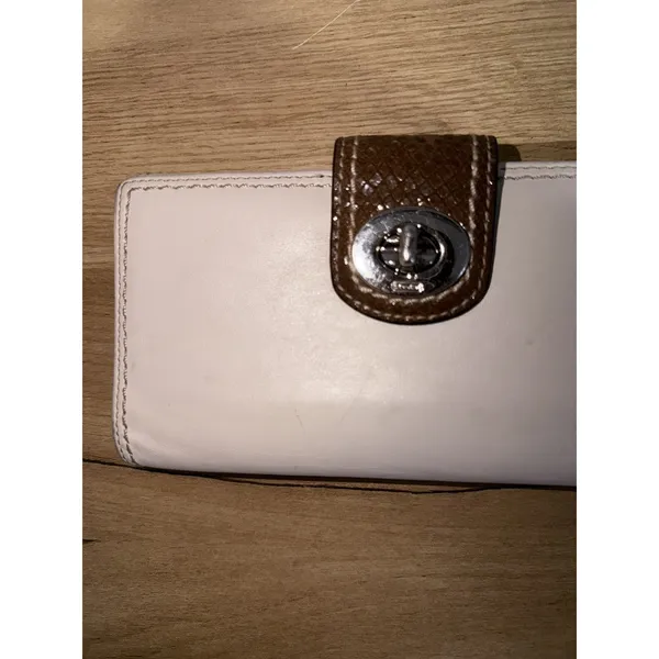 Coach Cream Leather Trifold Wallet Brown Snakeskin Turnlock Y2K Vintage Style M - Image 4