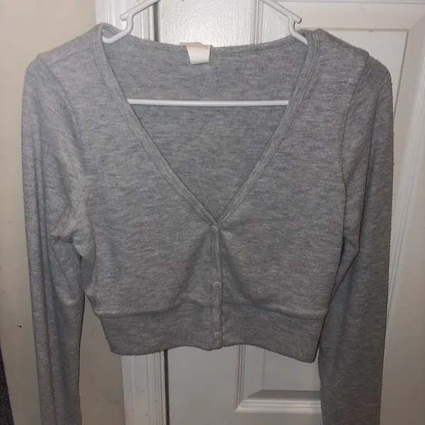 Alo Cropped Cardigan - Image 2