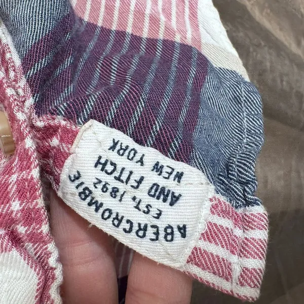 Abercrombie & Fitch 2013 Pink Blue Button Up Plaid Flannel Shirt XS - Image 4