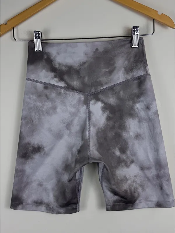 Nike Icon Clash Dri-FIT Grey Cloud Tie Dye High Rise Biker Shorts XS - Image 9