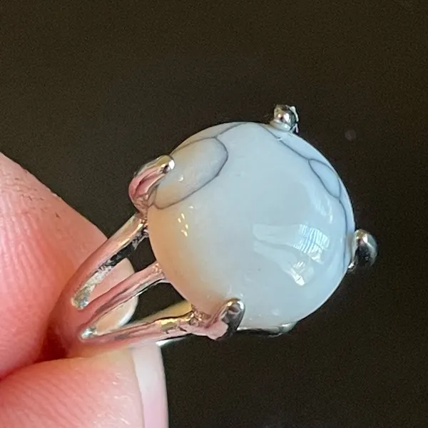 White gemstone S925 silver ring size 5.5 - Image 6