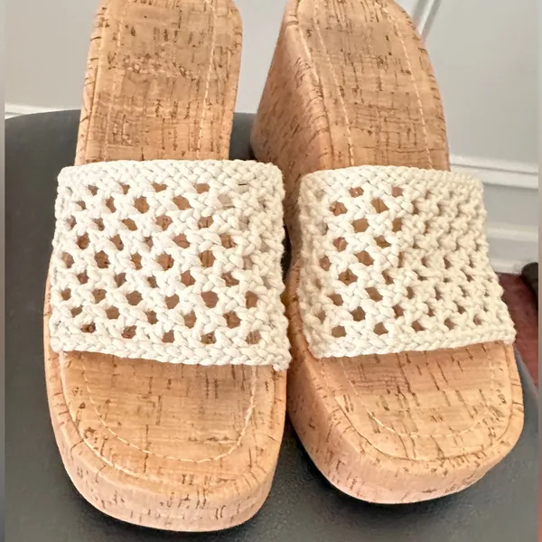 Women's Cream Woven Platform Wedge Sandals Size 9 - Image 7