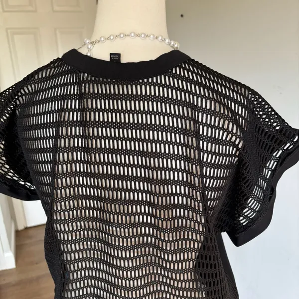 Banana Republic Black Mesh Back Short Sleeve Top Size S - Image 7