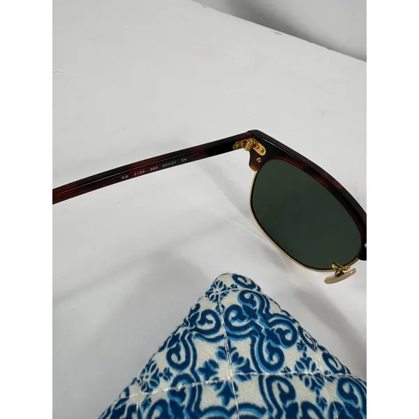 Ray-Ban Clubmaster Tortoise Sunglasses - Image 7