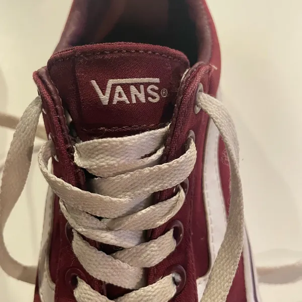 Vans Ward Burgundy Skate Low Top Sneakers Women’s Size 6.5 Lace Up - Image 4
