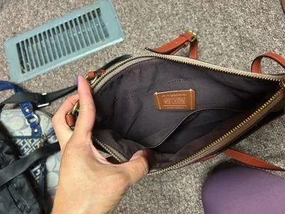Coach Purse Crossbody - Image 2