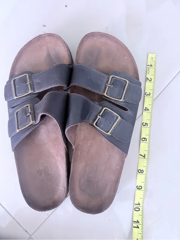 Cliffs by WHITE MOUNTAIN Women's Brown Double-Buckle Slide Sandals - Image 8
