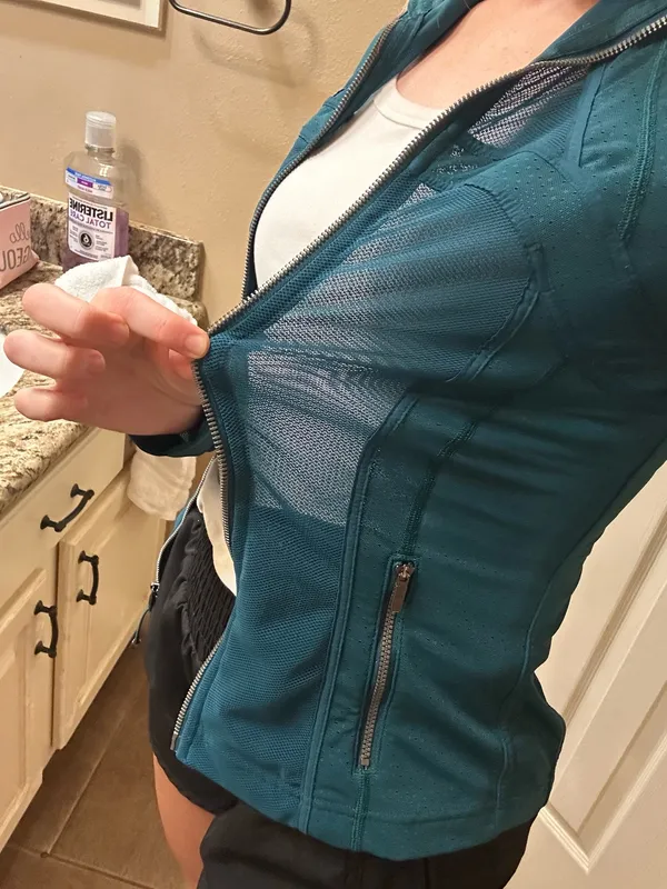 Lululemon Jacket Define - Image 4