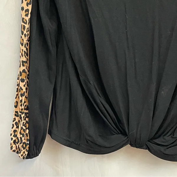 Daytrip Black Top Leopard Print Sleeves Twisted Hem Bold Stretch V-neck Size L - Image 2