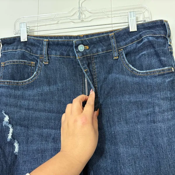 Pilcro The Bow Boyfriend Jeans Anthropologie Dark Wash Distressed Size 31 - Image 6