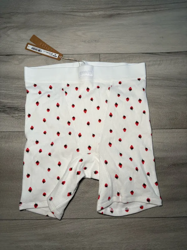 Skims cotton rib boxer  Color snow strawberry print  - Image 3