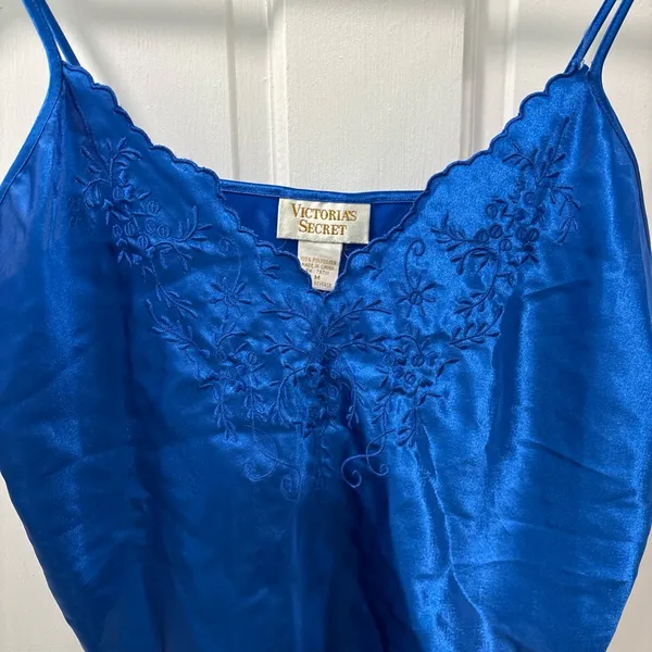 Vintage Victoria’s Secret Gold Label Satin Cropped Cami Size Medium Royal Blue - Image 5