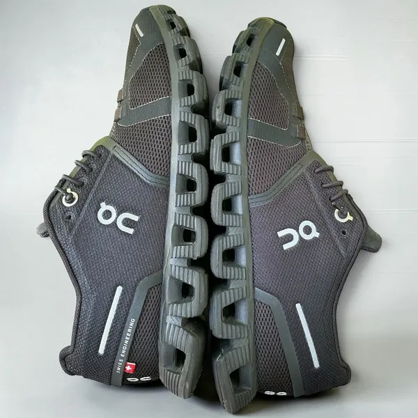 On Cloud 5 All Black Sneakers Wms 6.5 Running Walking Gym Lifestyle Minimalist - Image 8