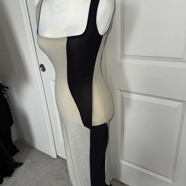 Black and Silver Shimmer Maxi Dress Size XS - Image 4