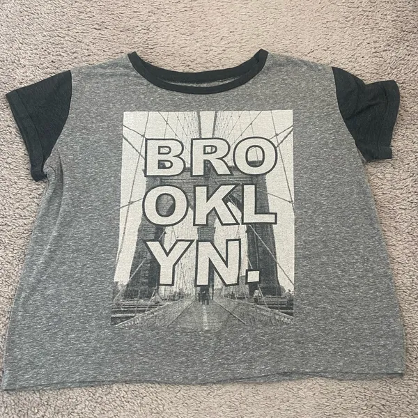 🖤Women’s Brooklyn Graphic Tshirt - Image 2