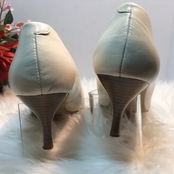 Nine & Co. Women's Beige/Cream Pump Shoes - Image 5