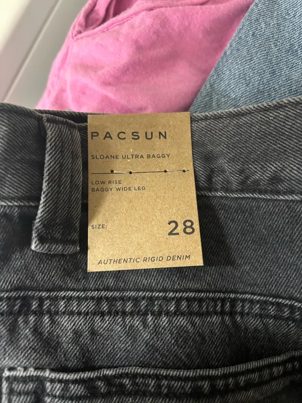 PacSun Low-Rise Baggy Jeans - Image 4