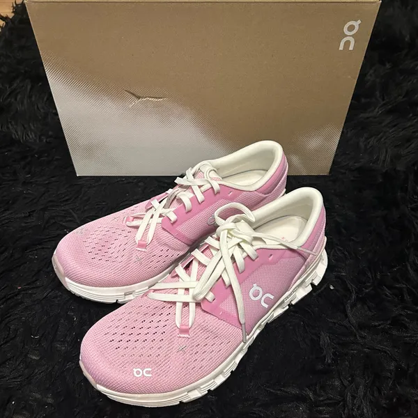 ON CLOUD x 4 petal pink athletic training running lace up shoes sneakers new - Image 2
