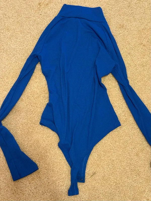 Ribbed Cutout Long sleeve bodysuit with mock turtle neck - Blue - Image 4