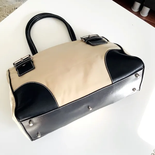 Elegant PRADA nylon tote bag 🌷🌷🌷 - Image 6