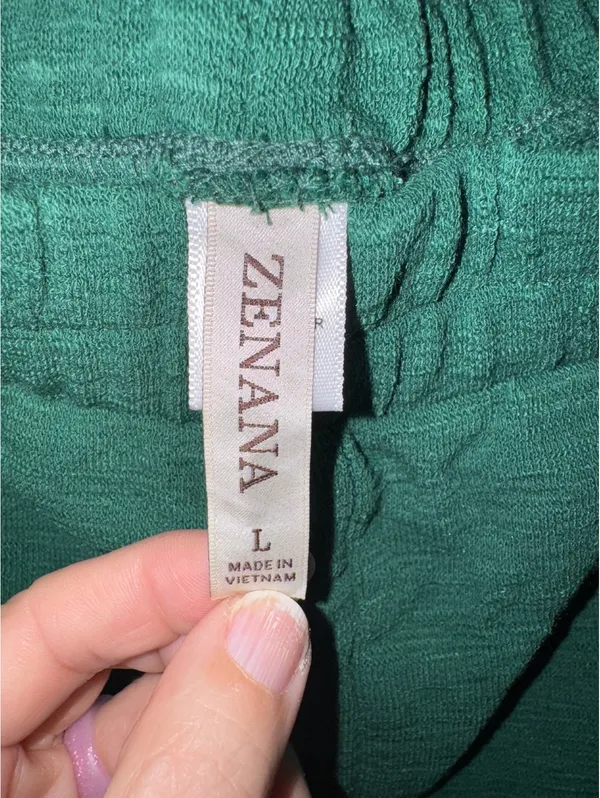 Zenana Textured Pocket Shorts - Image 3
