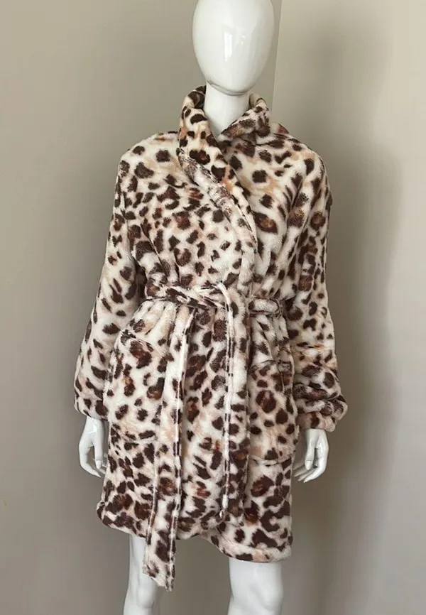 Aerie Animal Print Cozy Plush Robe, Medium - Image 8